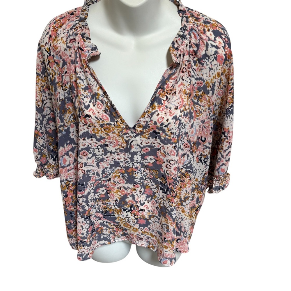 Evereve Floral V-Neck Blouse